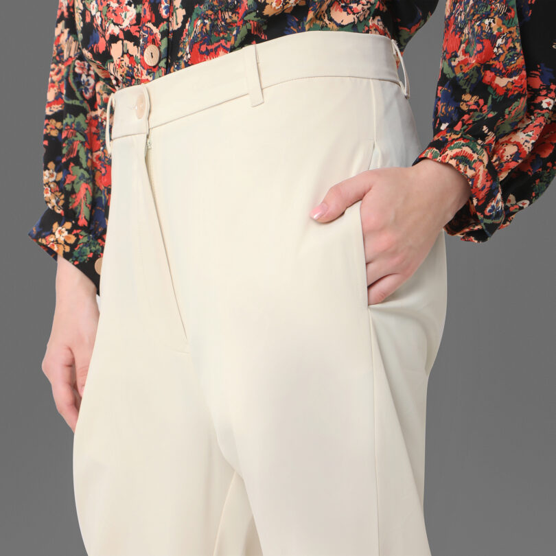 Cream narrowed trousers