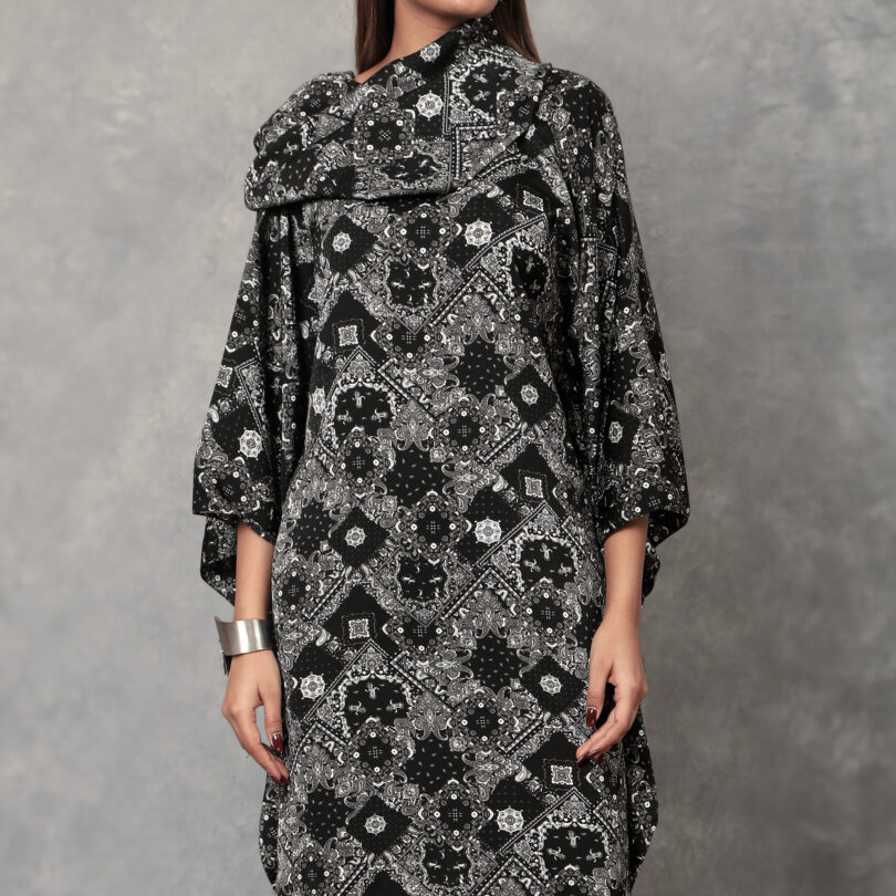 Scarf print cowl neck kaftan