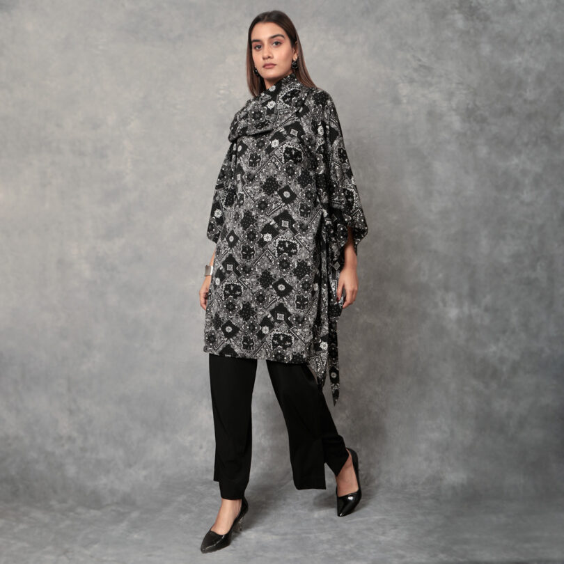 Scarf print cowl neck kaftan