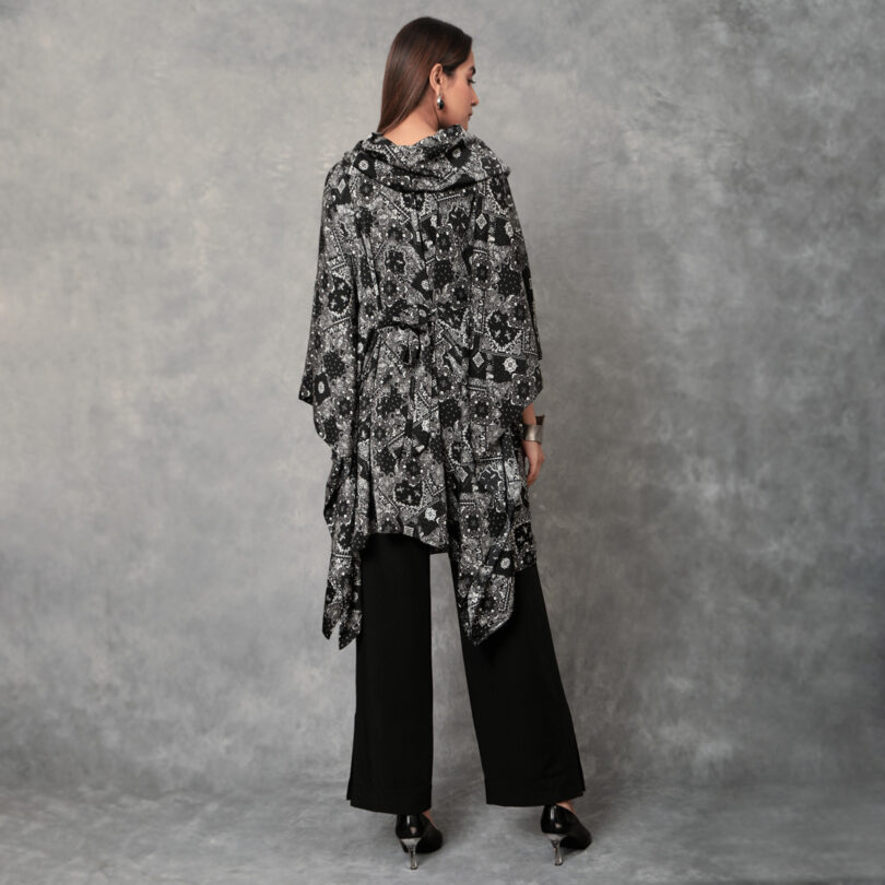 Scarf print cowl neck kaftan