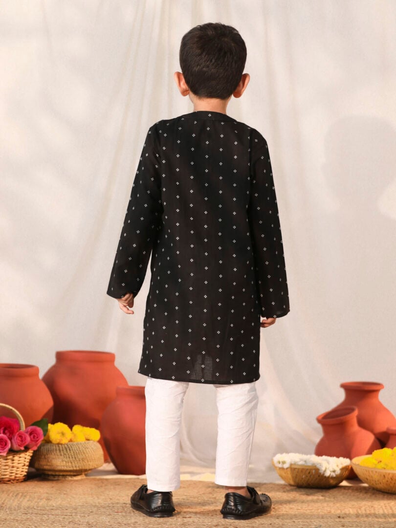 Boys' Black Kurta Pyjama Set