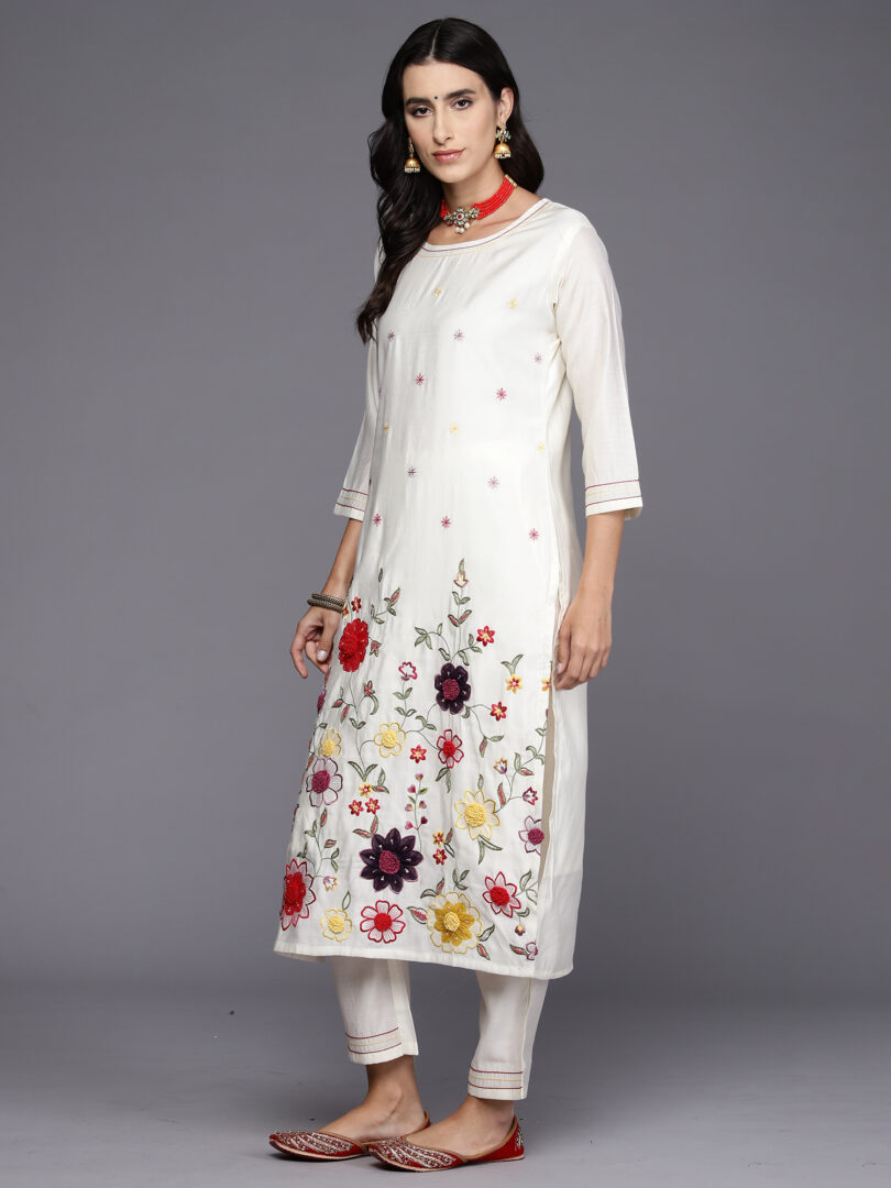 Indo Era Off White Embroidered Straight Kurta Trousers With Dupatta Set