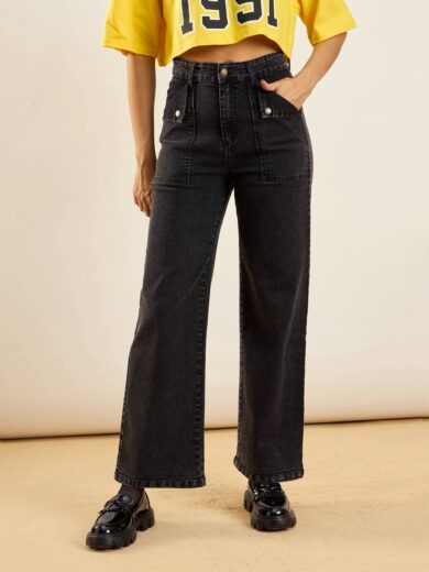 Women Black Washed Front Pocket Straight Fit Jeans