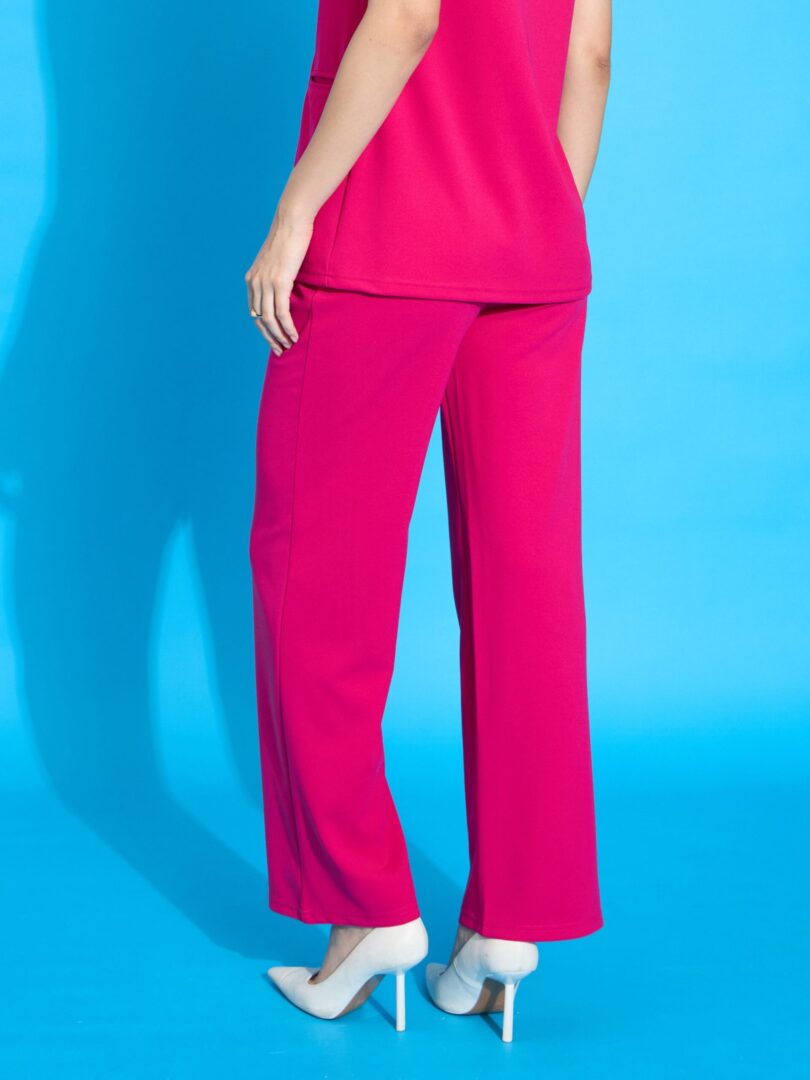 Women Fuchsia Pleated Straight Pants