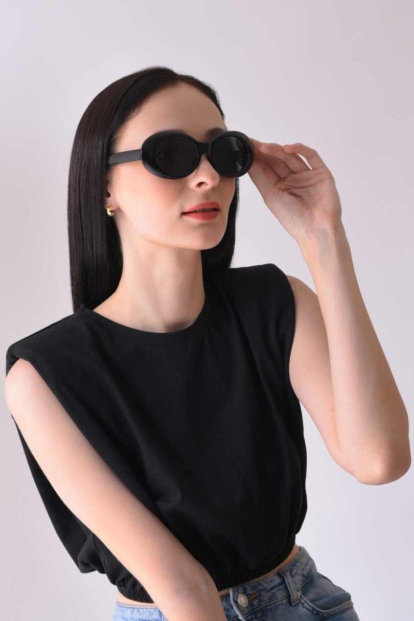 Women Grey Lens Black Oval Sunglasses