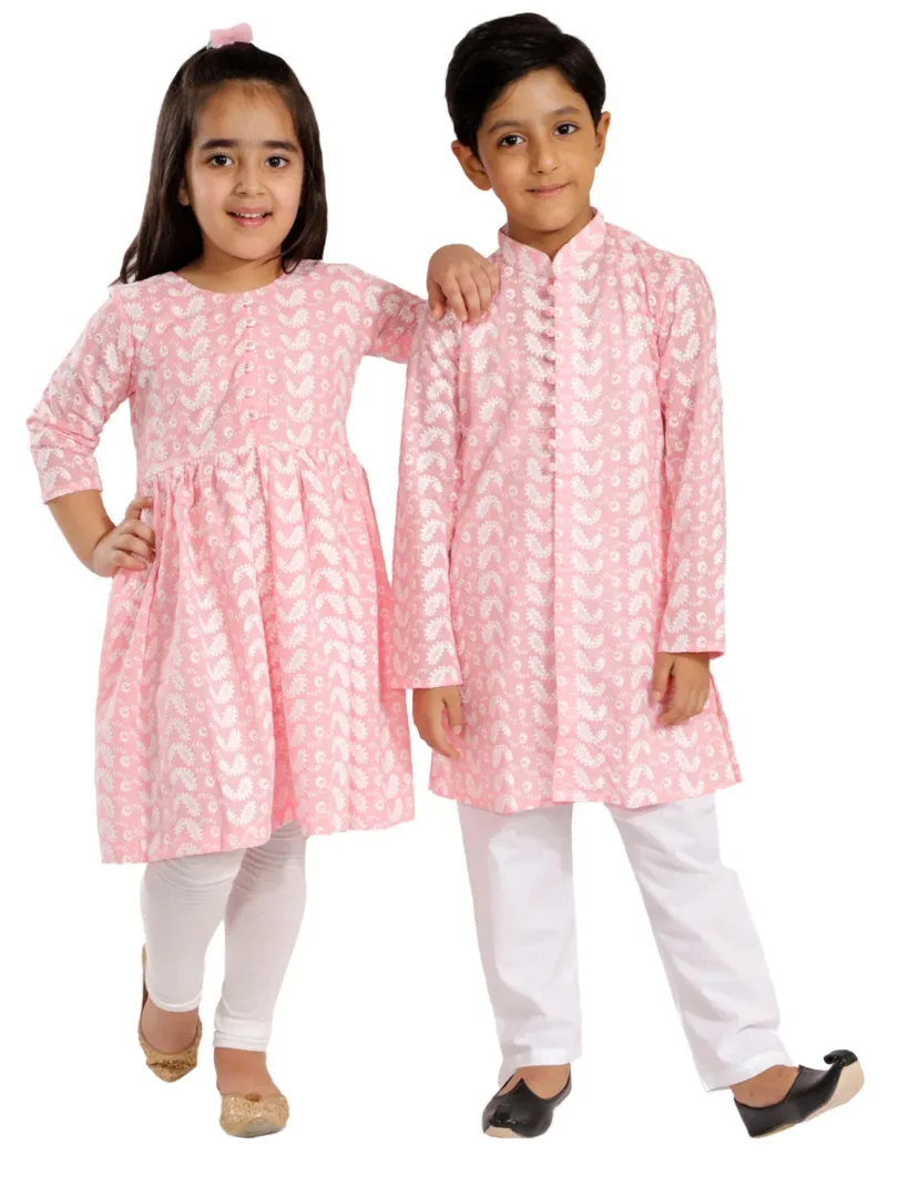 VASTRAMAY Boys' Pink And White Kurta Pyjama Set & Girls' Chikankari Cotton Kurta And Leggings Set