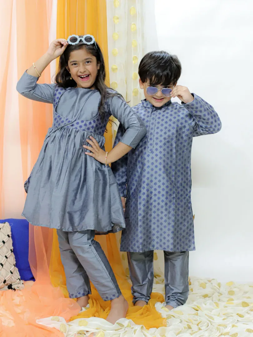 Boys' Grey Cotton Blend Kurta Pyjama Set & Girls' Grey Kurta And Pant Set